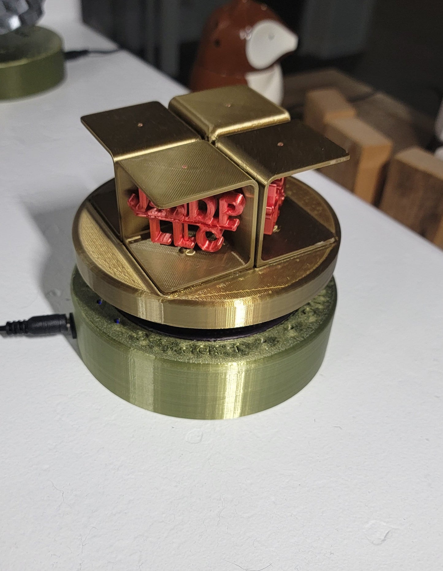 Floating Platform for Desktop