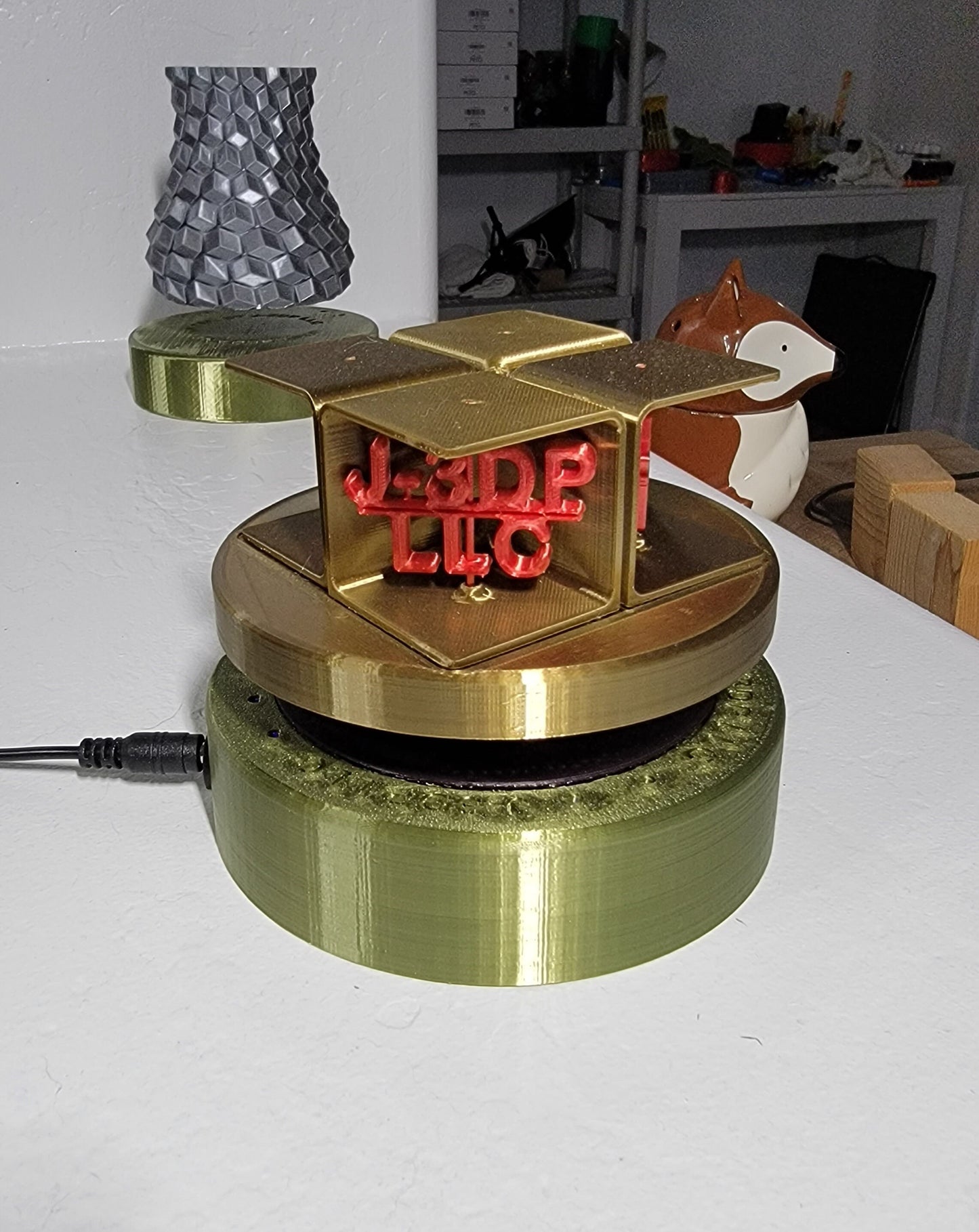 Floating Platform for Desktop